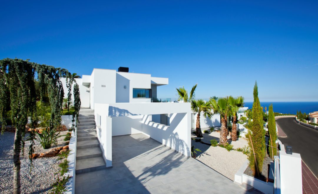 Experience the winter in your new home on the Costa Blanca
